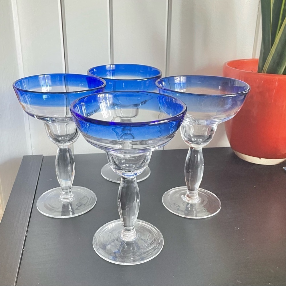 $20 SALE Margarita Glasses Cobalt Blue Rim 4 Piece Set Holiday Party Drink - Picture 4 of 4